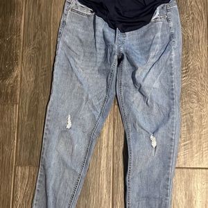 Stretch maternity skinny jeans. Size small. Gently used